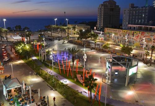 apartment kikar near the sea