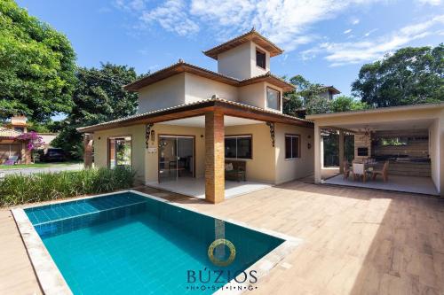 BZ40 - Casa com Piscina e área gourmet privativa - 4 suítes com ar e cozinha completa