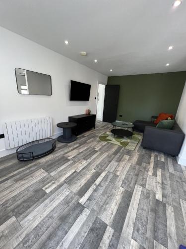 Facilities, Crows Nest in Saint Blazey