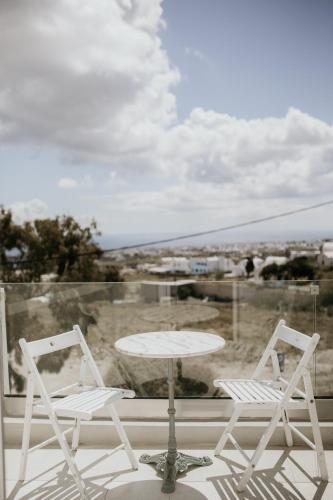 Hotel Thirasia - main image