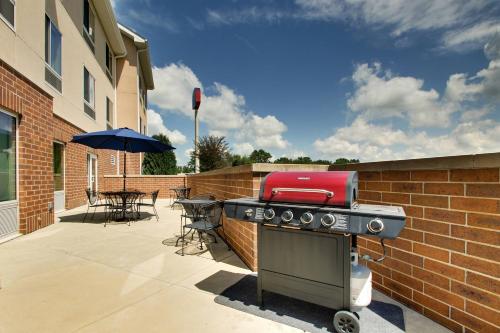 Fairfield Inn & Suites by Marriott Ottawa Starved Rock Area