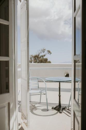Hotel Thirasia – Fira, UT