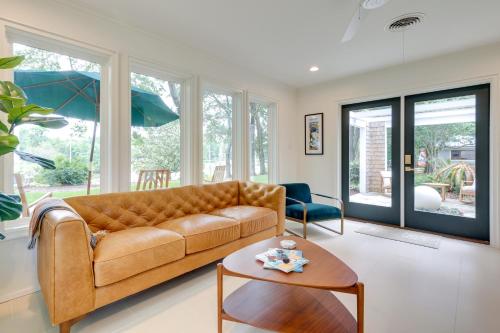 Chic Ocean Springs Vacation Rental Near Downtown! in Ocean Springs (Mississippi)