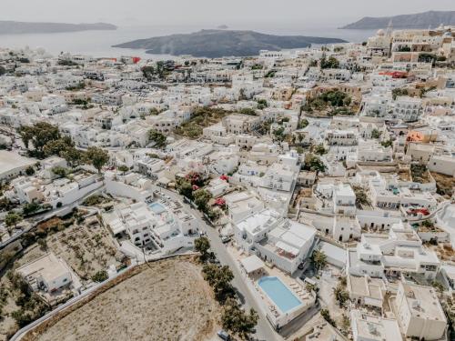 Hotel Thirasia - image 14