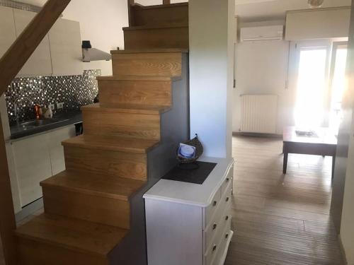 廚房, Vic&Sunny's lake view apartment in 伊斯普拉