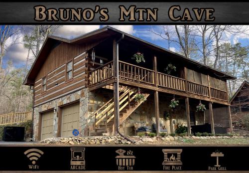 Brunos Mountain Cave in Sevierville, USA