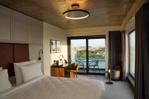 The Londoner Hotel Sliema