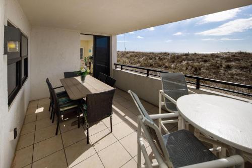 Nautilus 1103 - 3 BR - Groundfloor on the beach - Free Beach Service 3/1-10/31