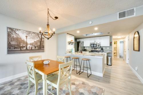 Cozy Kissimmee Condo Rental 6 Mi to Disney World in Kissimmee, USA