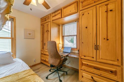 Lakefront, wildlife Cabin retreat - Pelican Bay Cabin in Lindstrom, USA