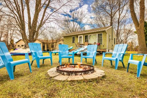 Lakefront, wildlife Cabin retreat - Pelican Bay Cabin in Chisago City (MN)