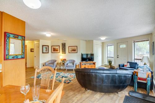 House in the Pines Pagosa Springs Home with Deck! in Pagosa Springs, USA