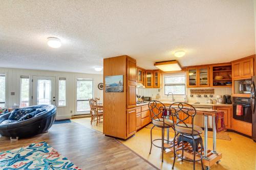 House in the Pines Pagosa Springs Home with Deck! in Pagosa Springs, USA