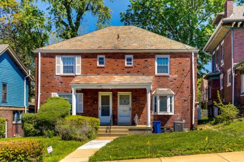 Peaceful Pittsburgh Townhome with Large Yard - Pittsburgh