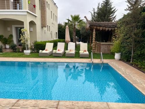 Dar sophia Dar sophia