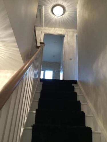 Fabulous 4 Bed Home with Gym in Lee Chapel North