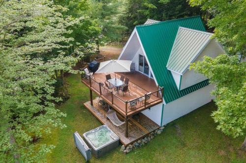 Eastern Township's Getaway! Beach + Ski Haven