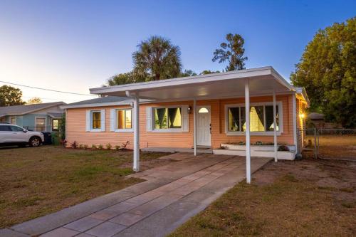 Cigar City Casita - Pet Friendly in Tampa, USA