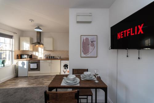 Modern Town Centre Apartment in Neath 5