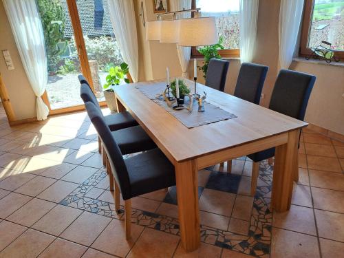 Steewer Landhaus gemütliche Ferienwohnung bis 6 Pers in ruhiger Ortsrandlage (Steewer Landhaus gemutliche Ferienwohnung bis 6 Pers in ruhiger Ortsrandlage) in Grossmaischeid (Rhineland-Palatinate)