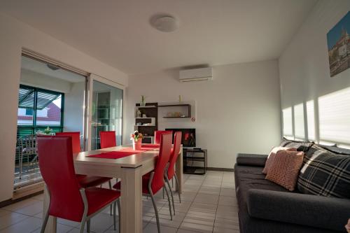 Two-Bedroom Apartment with Balcony and Sea View