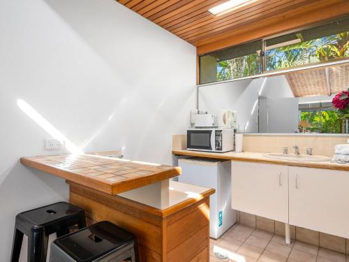 Nautical Owl 122 Nautilus Beach Resort