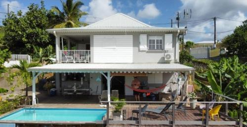 Зовнішній вигляд готелю, CHARMANT HAUT DE VILLA AVEC PISCINE PARTAGEE in Le Vauclin