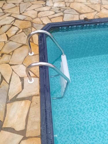 Piscina Climatizada - Chácara em Condominio