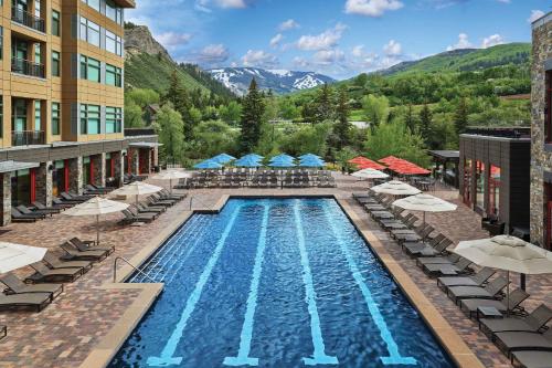 Westin Riverfront Mountain Villas - image 9