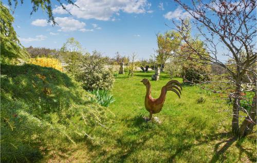 Amazing Home In Sault With Outdoor Swimming Pool