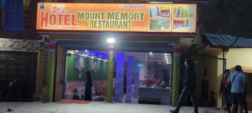 Hotel MountMemory , Barkot-Yamunotri, Barkot (foto 8)
