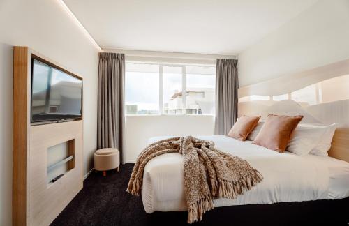 1 queen bed
