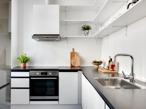 Cozy 2 bedroom apartment in the heart of copenhagen - image 12