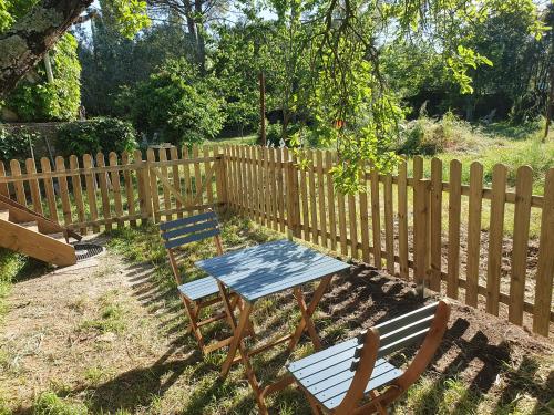 Studio en bois independant avec terrasse et jardin