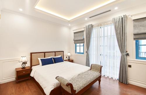 SUN FERRIA HẠ LONG ( Calvia 8 )