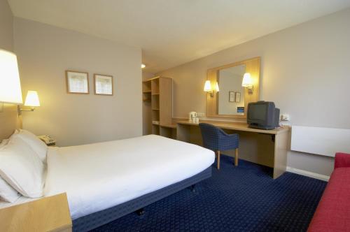 Travelodge Dublin Airport North 'Swords' - image 14