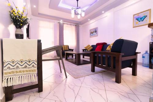 Levi's Place 1044 California Plaza Nanyuki in נניוקי