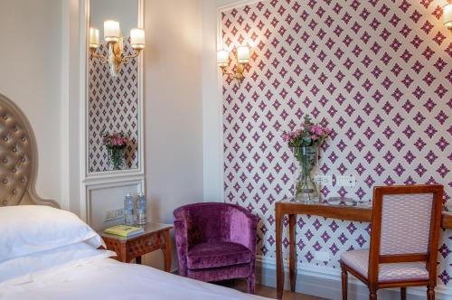 2 twin beds