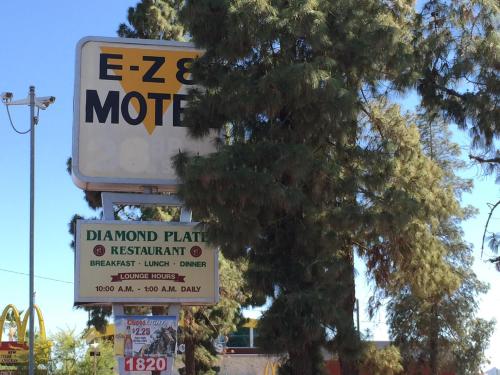 시설, EZ 8 모텔 에어포터 (EZ 8 Motel Airporter) in 피닉스 (AZ)