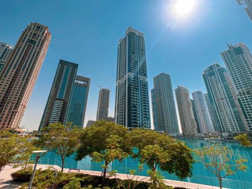 Cosmos Living Luxurious Studio Near Metro, Dubaj (fotografie 8)