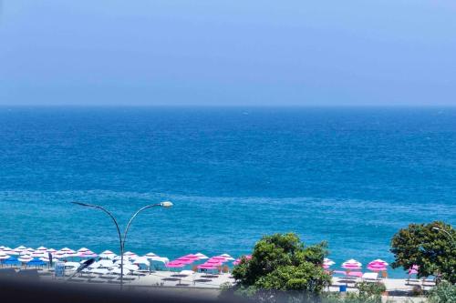 Beach, Ritasol Palace apartamento de relax frente al mar in Caraballeda
