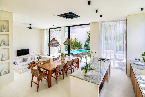 Casa Umalas Villa by Hombali