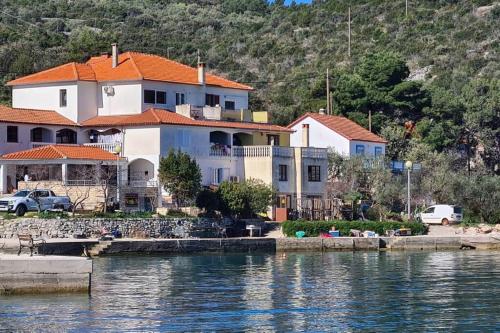 Apartment Zaglav 3 - first sea row Apartment Zaglav 3 - first sea row