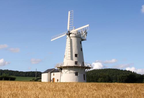 Foto 1: Llancayo Windmill