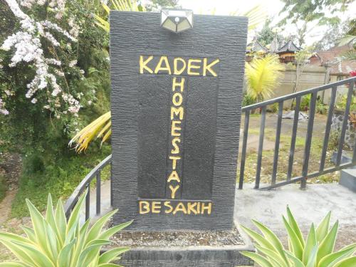 Kadek Homestay