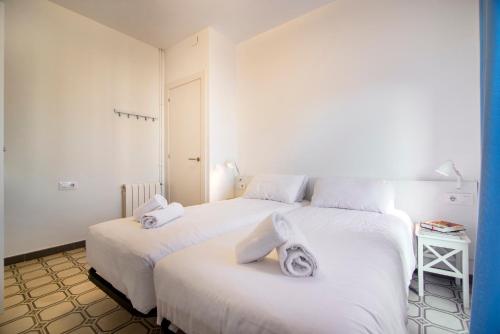 Apartment with Balcony image 4