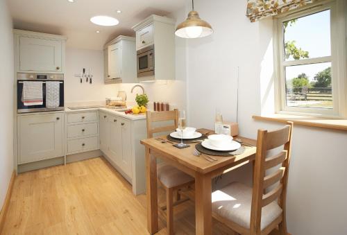 酒店外观, Pear Tree Cottage Shropshire in 奥尔莱顿