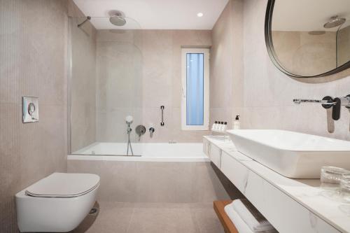 Platanista Hotel - image 3