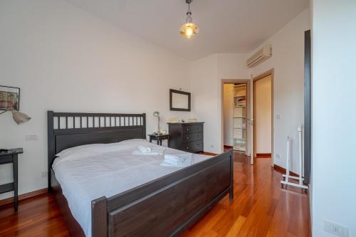 GuestHost - Genoa Sturla Comfy Apartment in Albaro