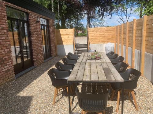 設施, Entre Deux Eaux in 拉娜肯